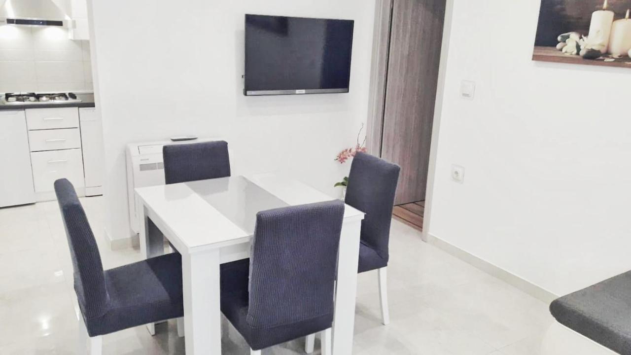 Apartment Срима Екстериор снимка